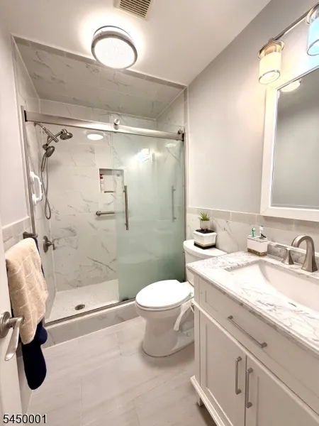 33 Livingston Ave Woodbridge, NJ 07001