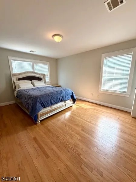 33 Livingston Ave Woodbridge, NJ 07001
