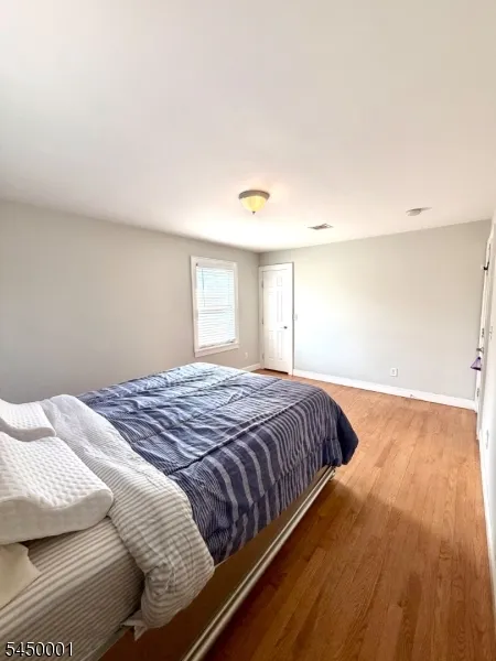 33 Livingston Ave Woodbridge, NJ 07001