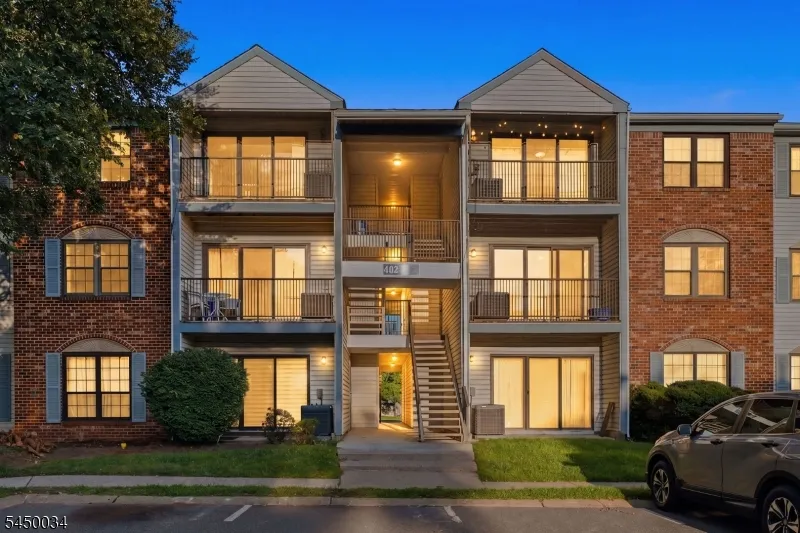 407 Lancaster Ct Piscataway, NJ 08854