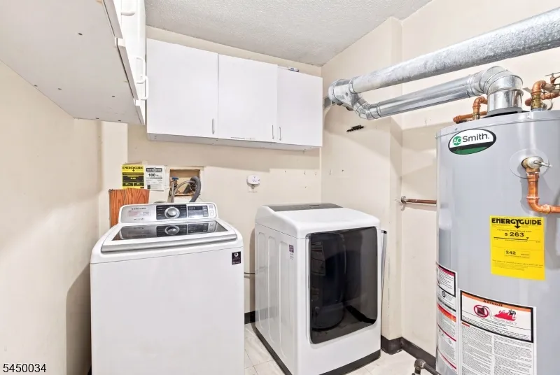 407 Lancaster Ct Piscataway, NJ 08854