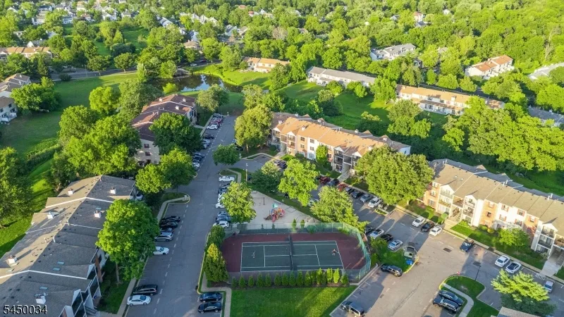 407 Lancaster Ct Piscataway, NJ 08854