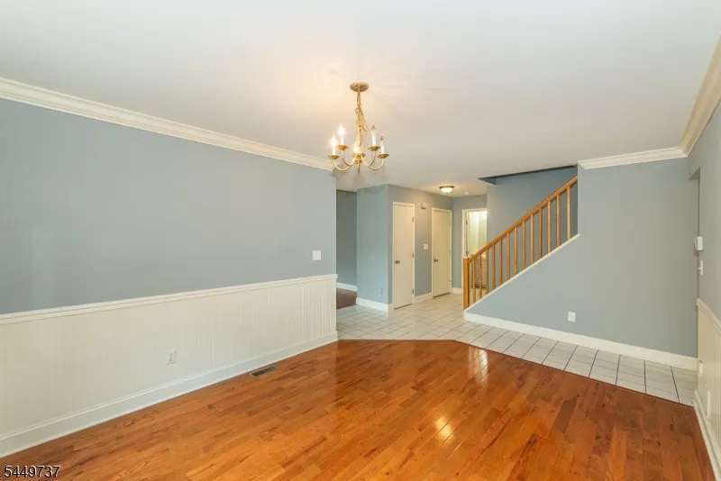 12 Pale Star Ct Hardyston, NJ 07419