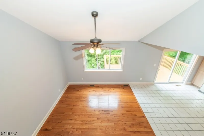 12 Pale Star Ct Hardyston, NJ 07419