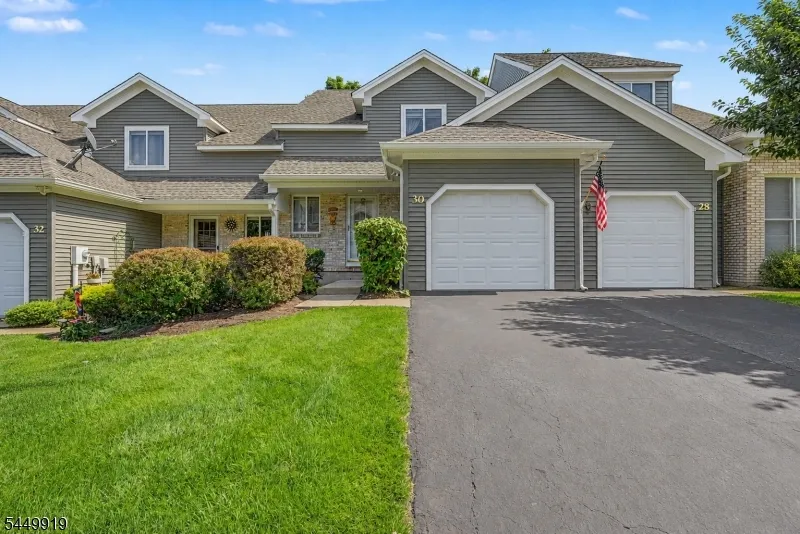 30 Sundance Ter Hardyston, NJ 07419