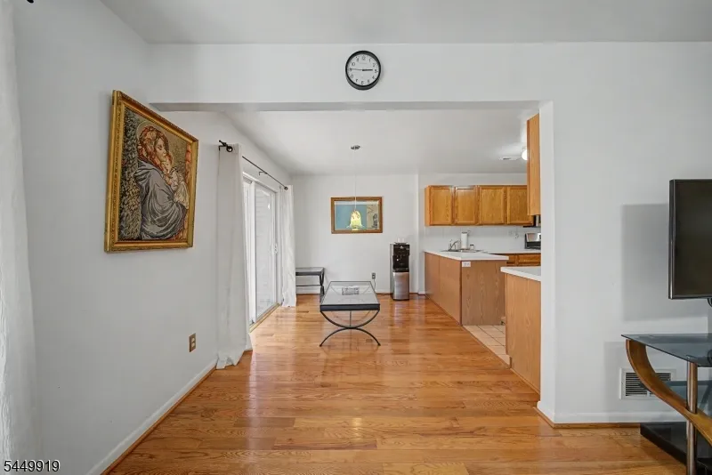 30 Sundance Ter Hardyston, NJ 07419