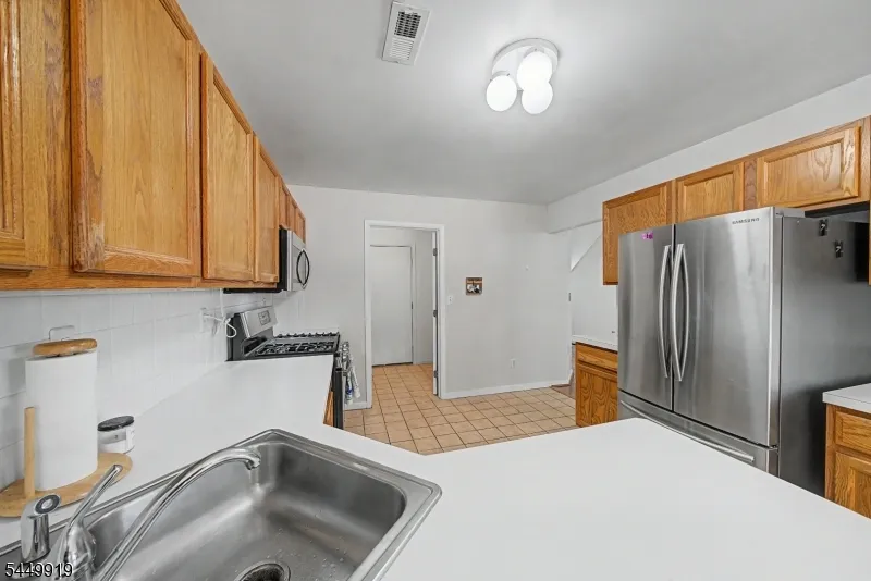 30 Sundance Ter Hardyston, NJ 07419