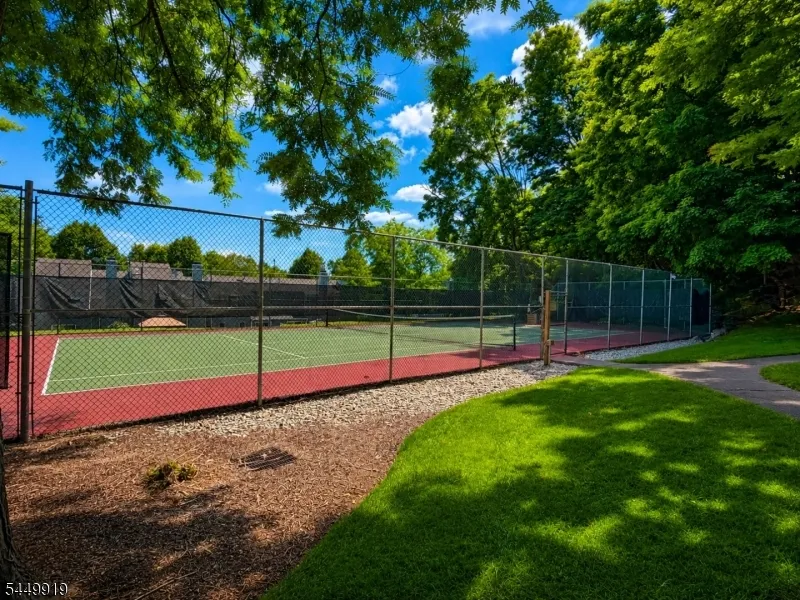 30 Sundance Ter Hardyston, NJ 07419