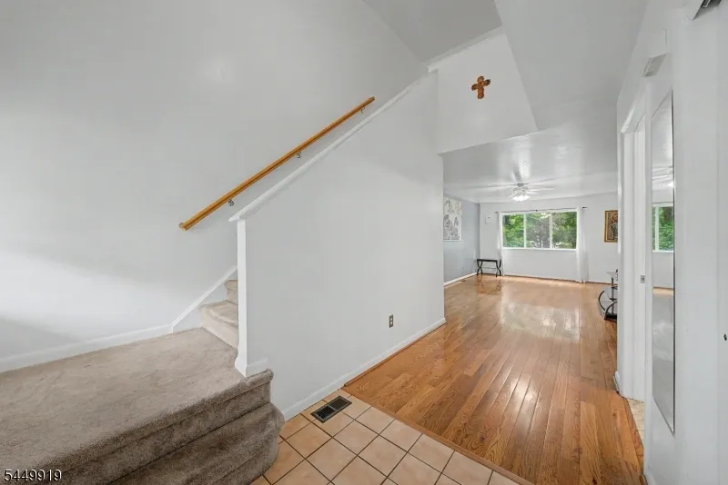 30 Sundance Ter Hardyston, NJ 07419