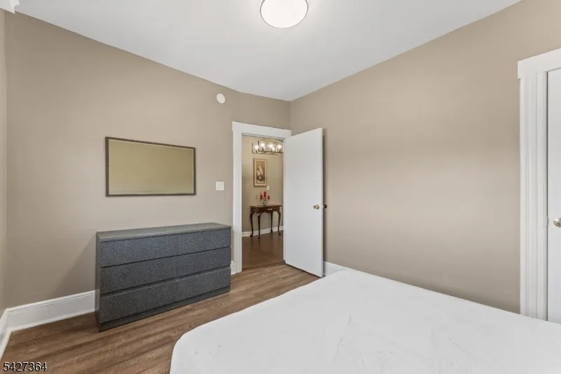 15 Putnam Pl Clifton City, NJ 07011