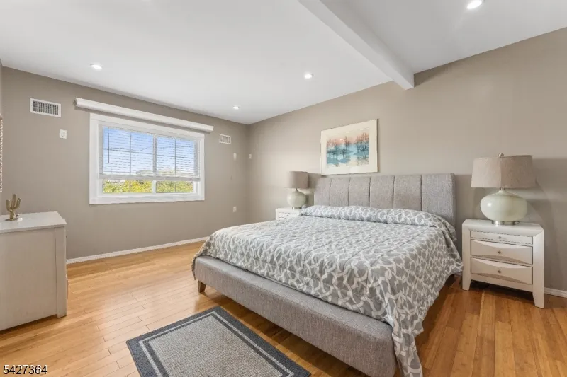 15 Putnam Pl Clifton City, NJ 07011