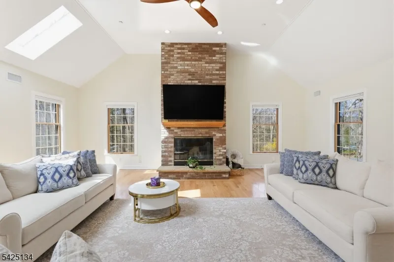 931 Vosseller Ave Bridgewater, NJ 08836