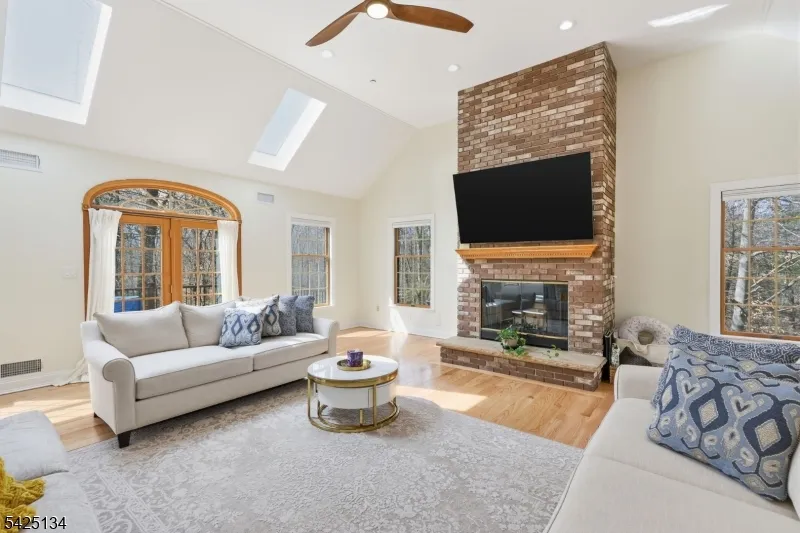 931 Vosseller Ave Bridgewater, NJ 08836