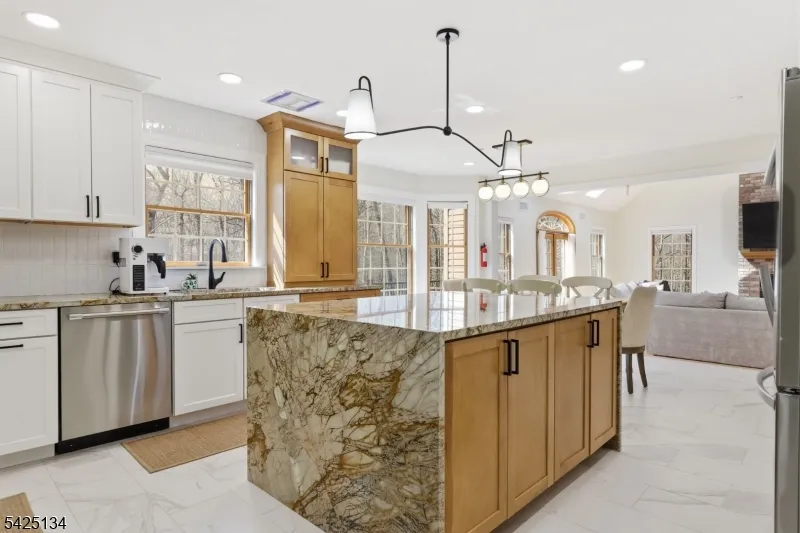 931 Vosseller Ave Bridgewater, NJ 08836
