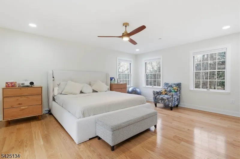 931 Vosseller Ave Bridgewater, NJ 08836