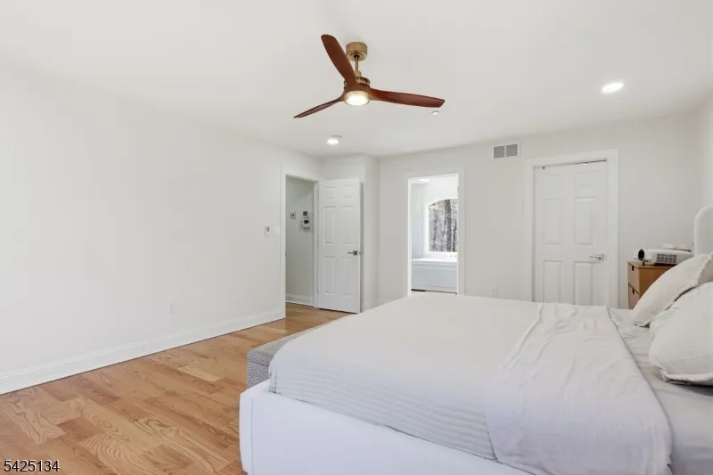 931 Vosseller Ave Bridgewater, NJ 08836