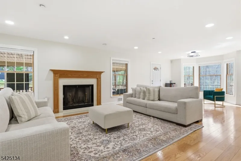 931 Vosseller Ave Bridgewater, NJ 08836