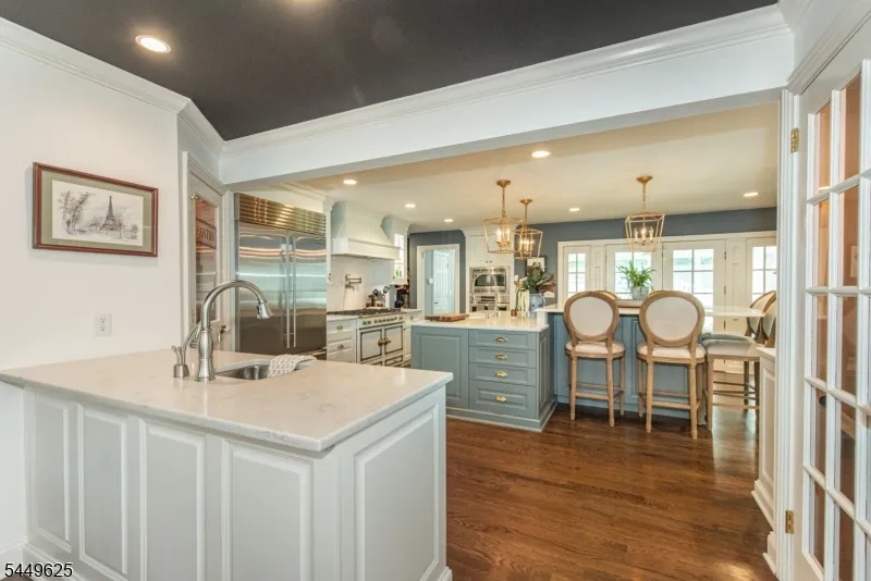 33 Hunter Dr Harding, NJ 07976