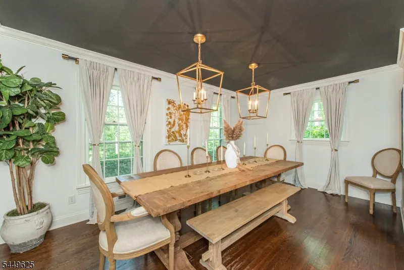 33 Hunter Dr Harding, NJ 07976