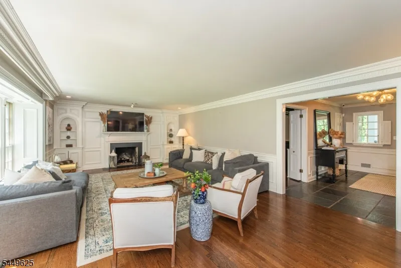 33 Hunter Dr Harding, NJ 07976