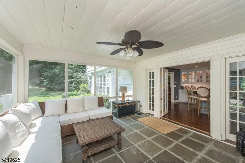33 Hunter Dr Harding, NJ 07976