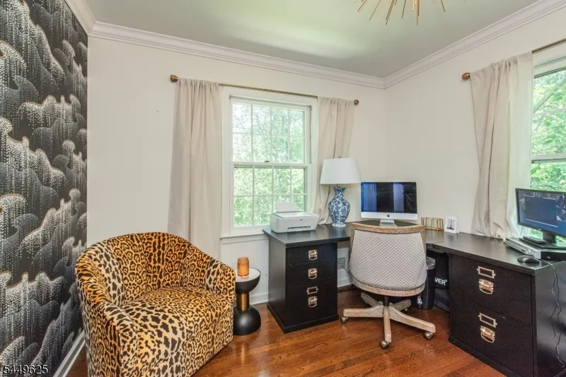 33 Hunter Dr Harding, NJ 07976
