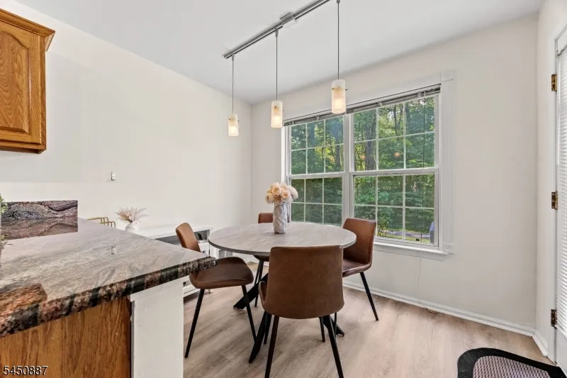 50 Washington Ct Montville, NJ 07082