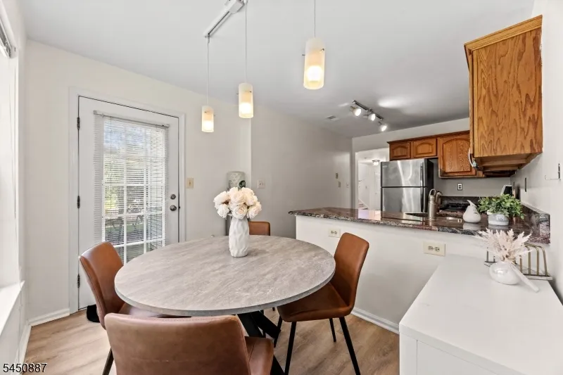 50 Washington Ct Montville, NJ 07082