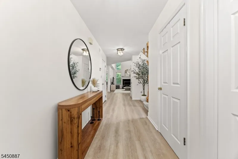 50 Washington Ct Montville, NJ 07082