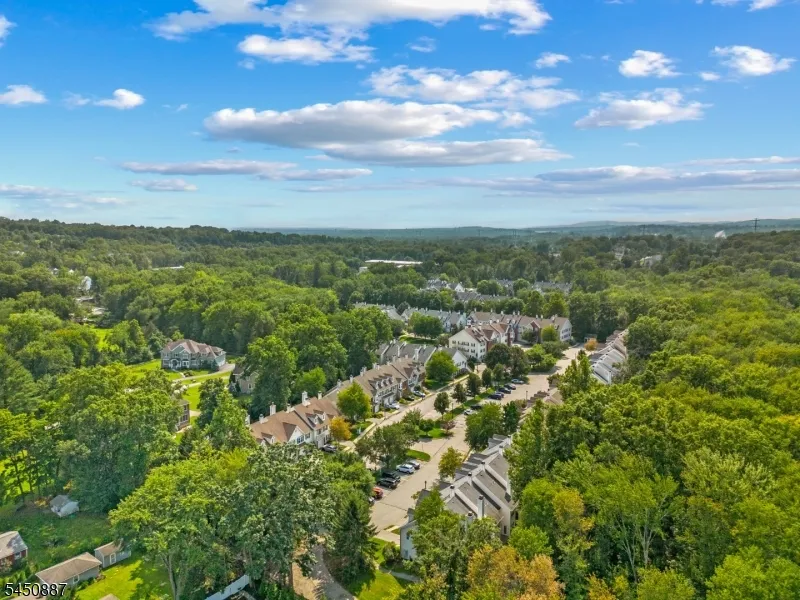 50 Washington Ct Montville, NJ 07082