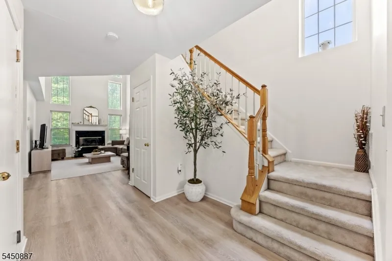 50 Washington Ct Montville, NJ 07082
