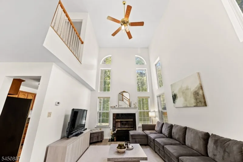 50 Washington Ct Montville, NJ 07082