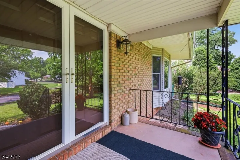 3 Winterberry Cir Piscataway, NJ 08854