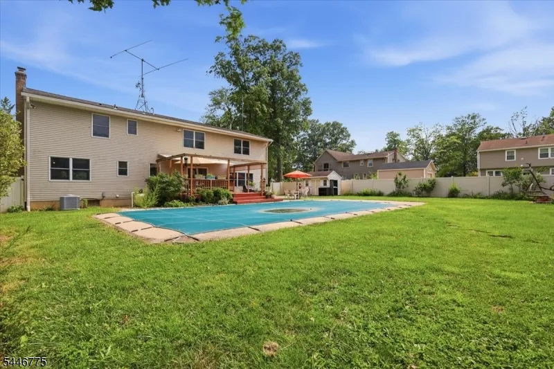 3 Winterberry Cir Piscataway, NJ 08854