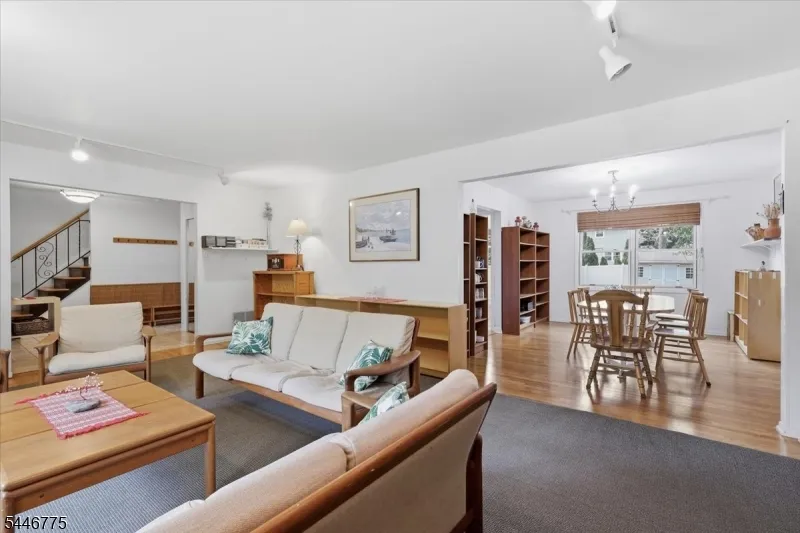 3 Winterberry Cir Piscataway, NJ 08854