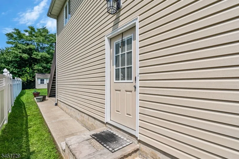 740 Hillside Ave Boonton Town, NJ 07005