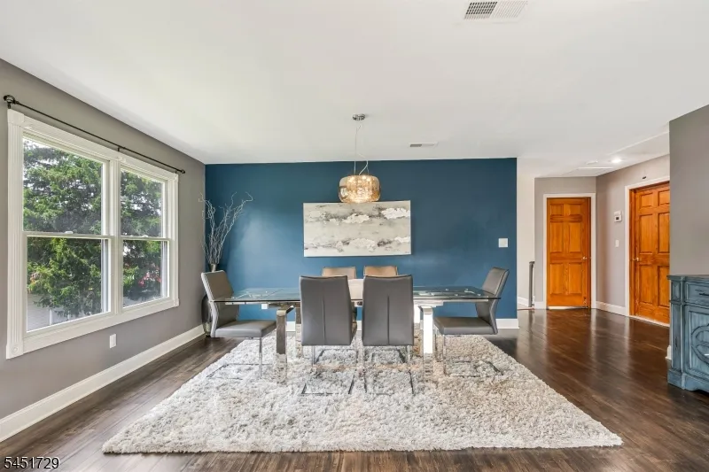 740 Hillside Ave Boonton Town, NJ 07005