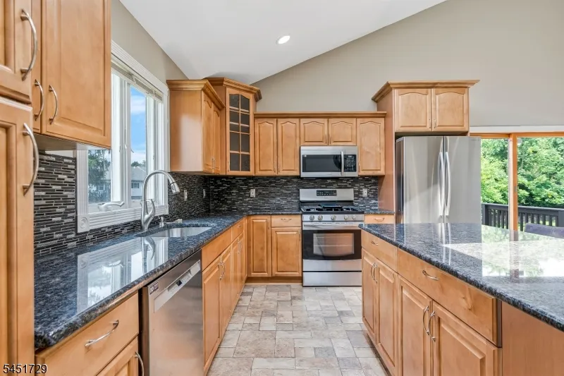 740 Hillside Ave Boonton Town, NJ 07005