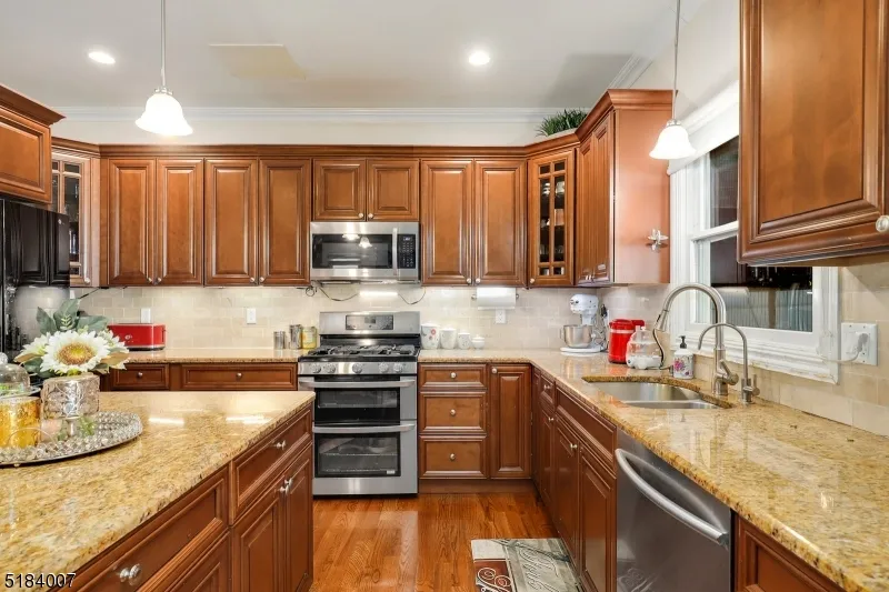 157 Woodridge St Wood-Ridge, NJ 07075