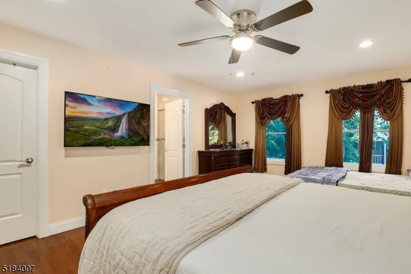 157 Woodridge St Wood-Ridge, NJ 07075