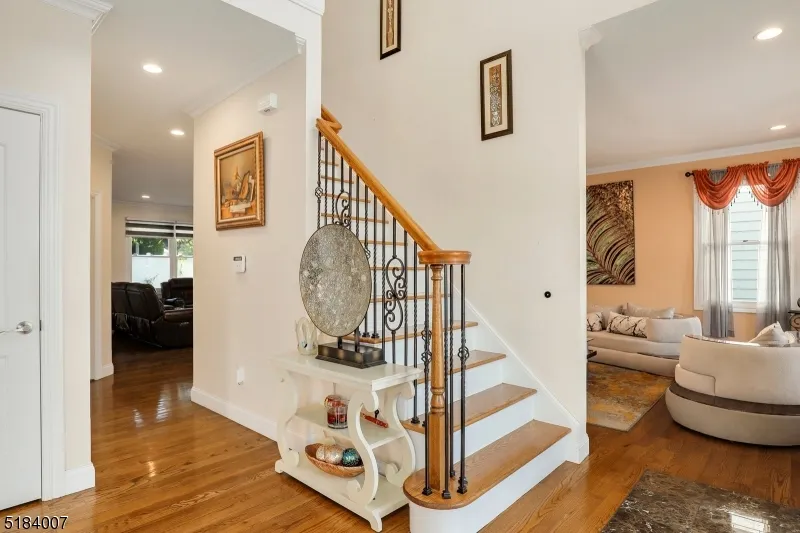 157 Woodridge St Wood-Ridge, NJ 07075