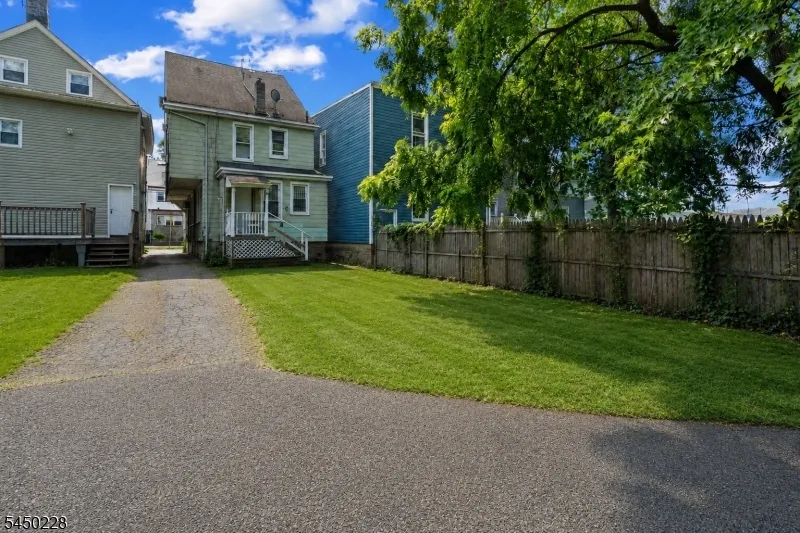 27 Cummings St Irvington, NJ 07111