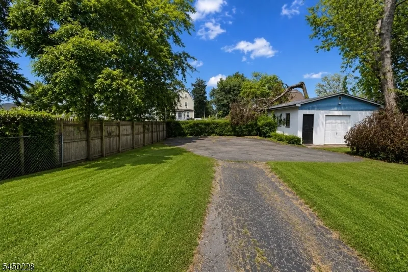 27 Cummings St Irvington, NJ 07111