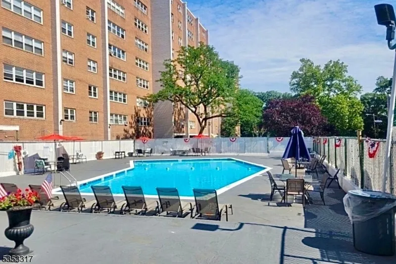 39 E 39Th St #8G Unit 8G Paterson City, NJ 07514