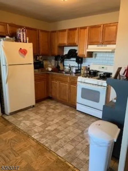 39 E 39Th St #8G Unit 8G Paterson City, NJ 07514