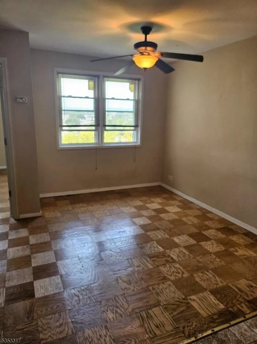 39 E 39Th St #8G Unit 8G Paterson City, NJ 07514
