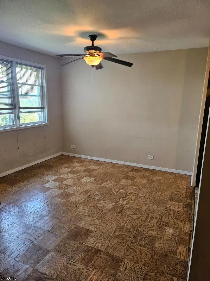 39 E 39Th St #8G Unit 8G Paterson City, NJ 07514