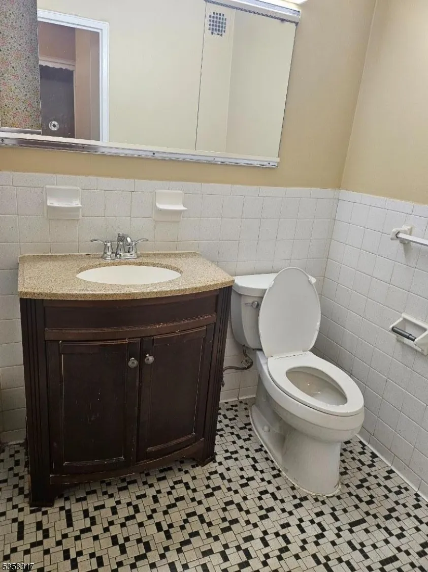 39 E 39Th St #8G Unit 8G Paterson City, NJ 07514