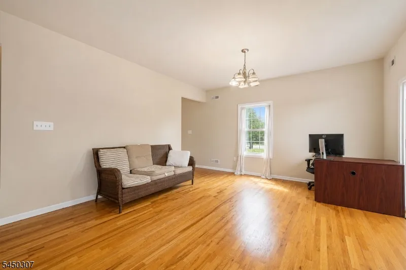 160 Teeple Pl South Plainfield, NJ 07080