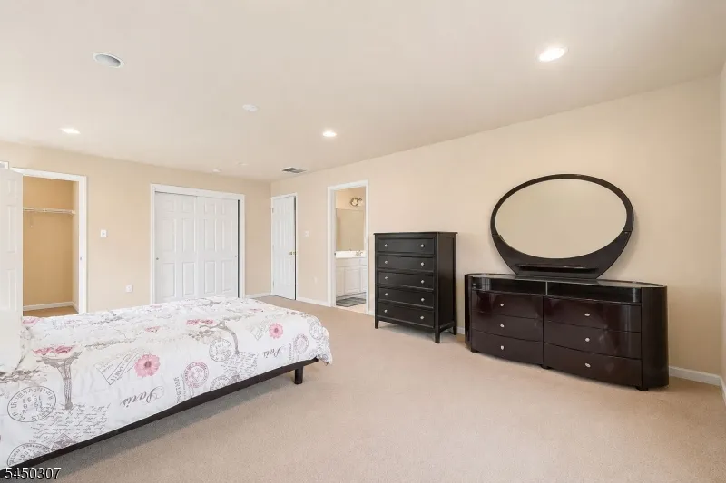 160 Teeple Pl South Plainfield, NJ 07080